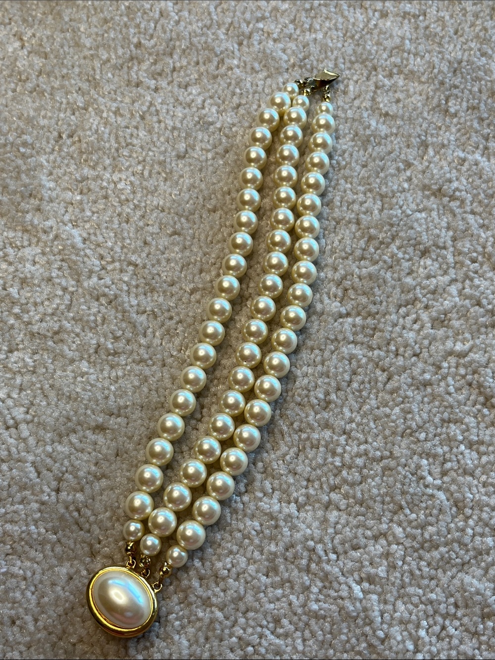 Vintage Pearl Bracelet Triple-Strand with Gold Accent